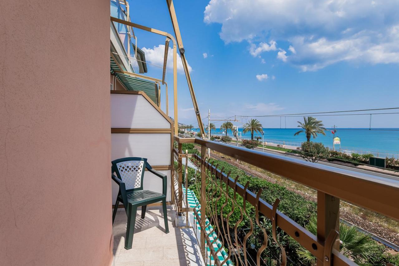 Residence Villa Alda Pietra Ligure Exterior foto